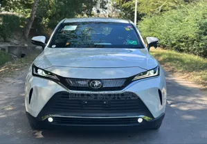 Toyota Harrier 2022 White
