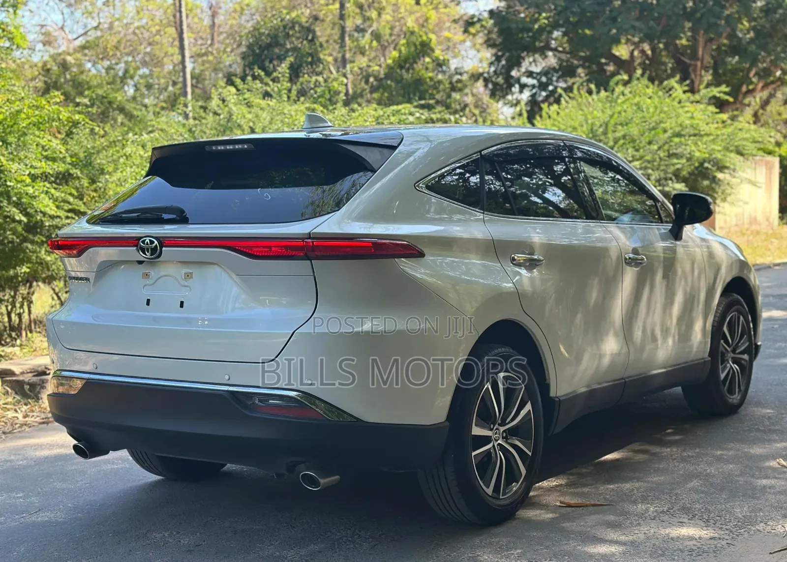 Toyota Harrier 2022 White