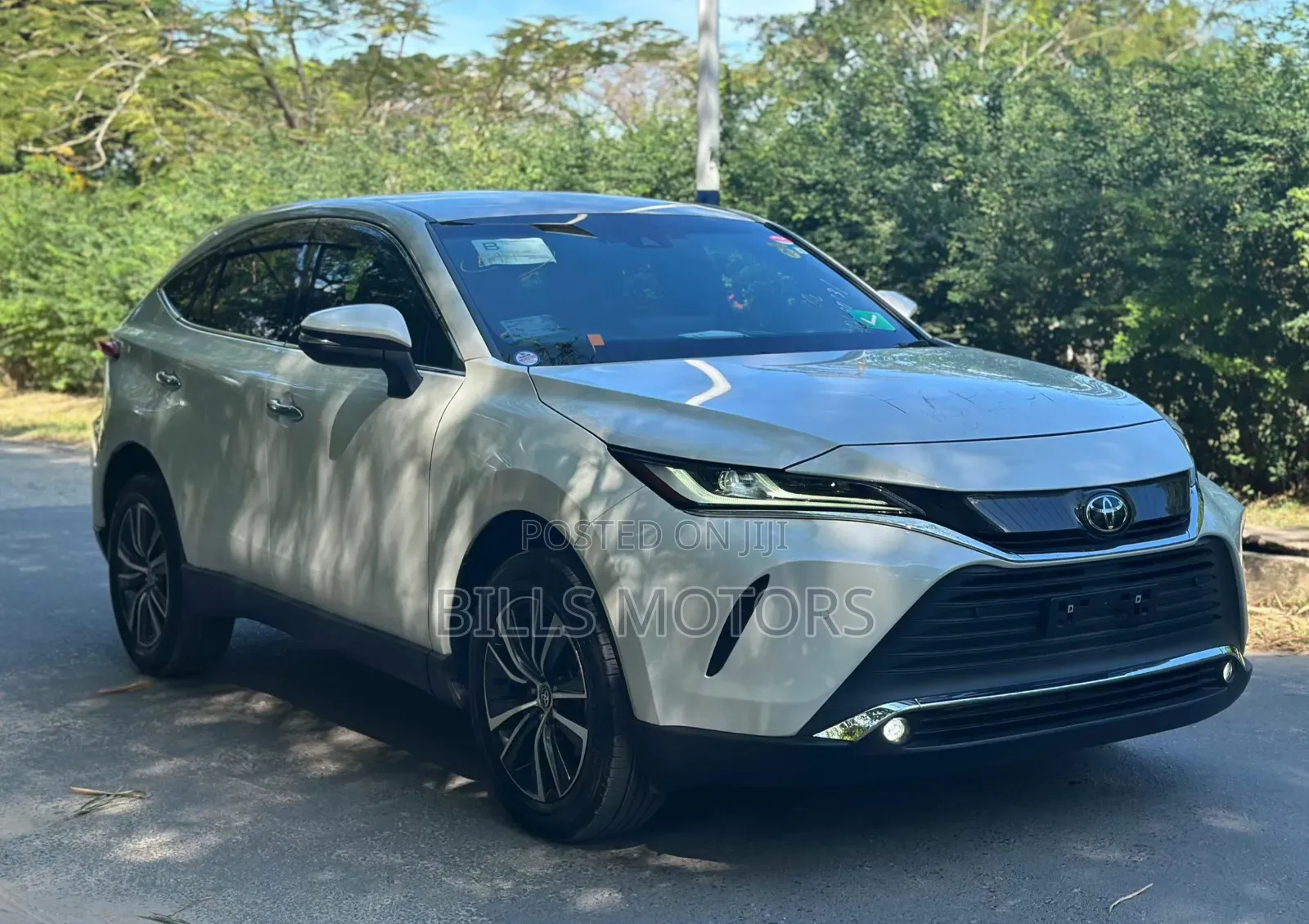 Toyota Harrier 2022 White