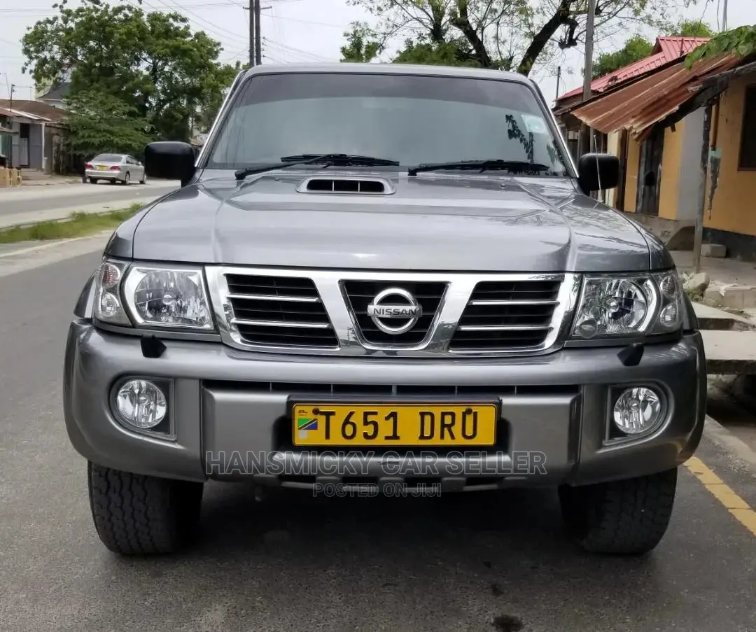 Nissan Patrol 2010 Gray