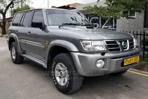 Nissan Patrol 2010 Gray
