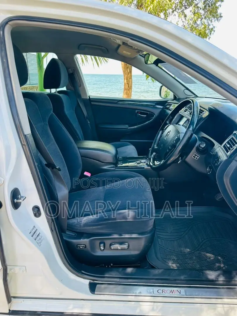 Toyota Crown 2007 Pearl