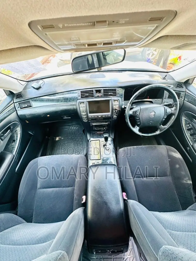Toyota Crown 2007 Pearl