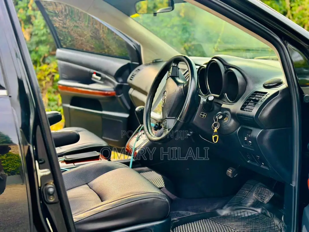 Toyota Harrier 2005 Black
