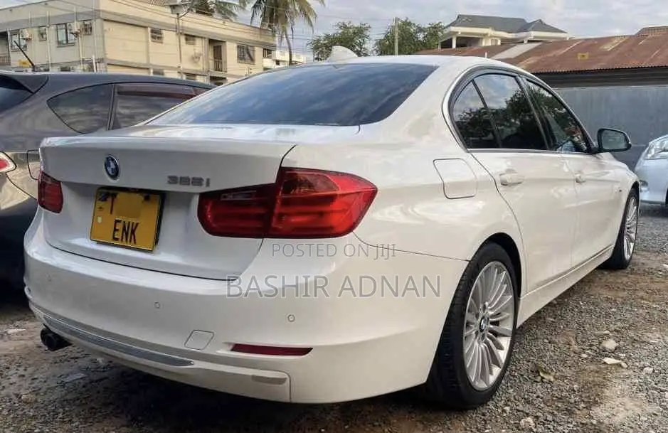 BMW 328i 2012 White