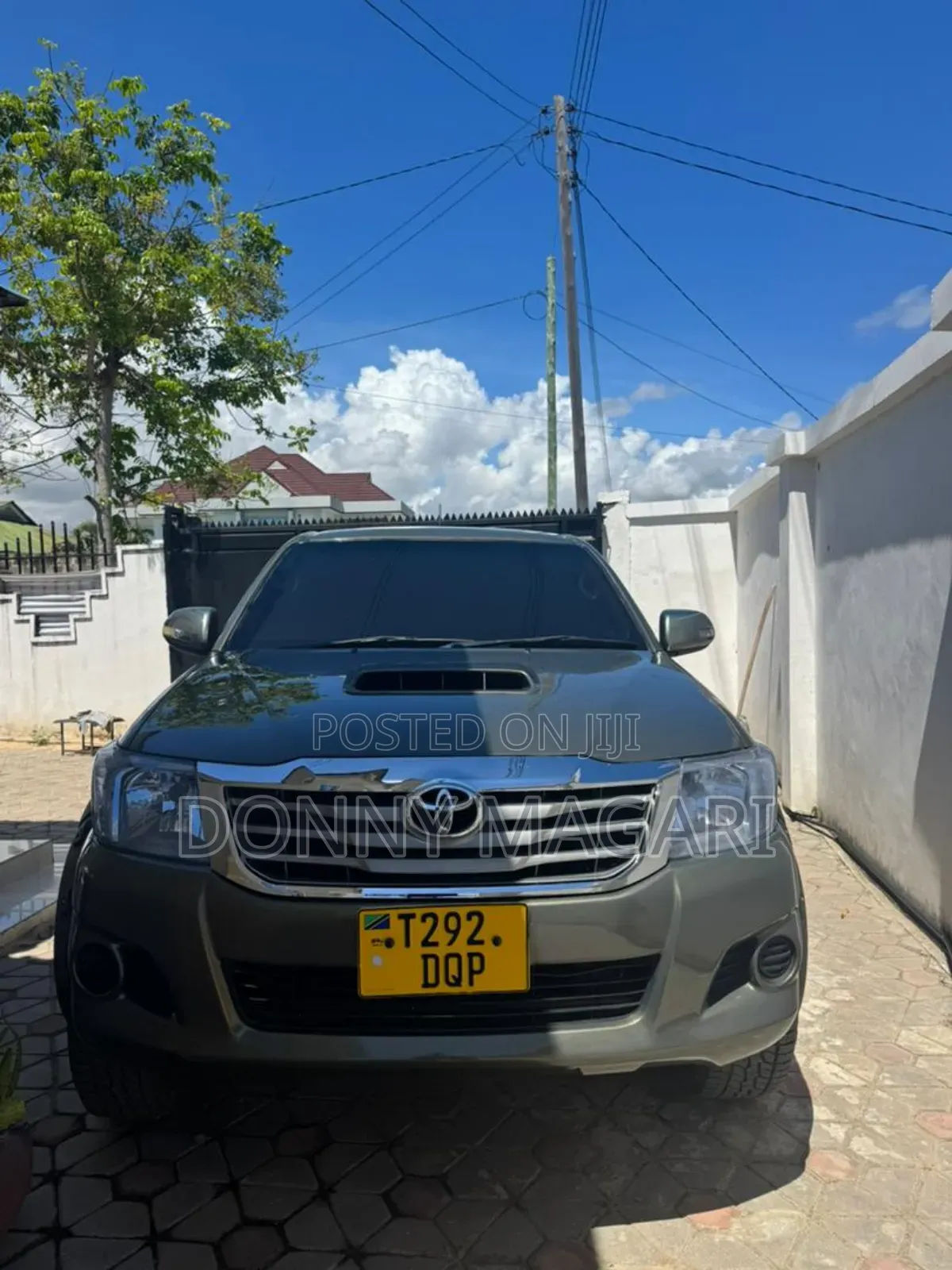 Toyota Hilux 2012 Green