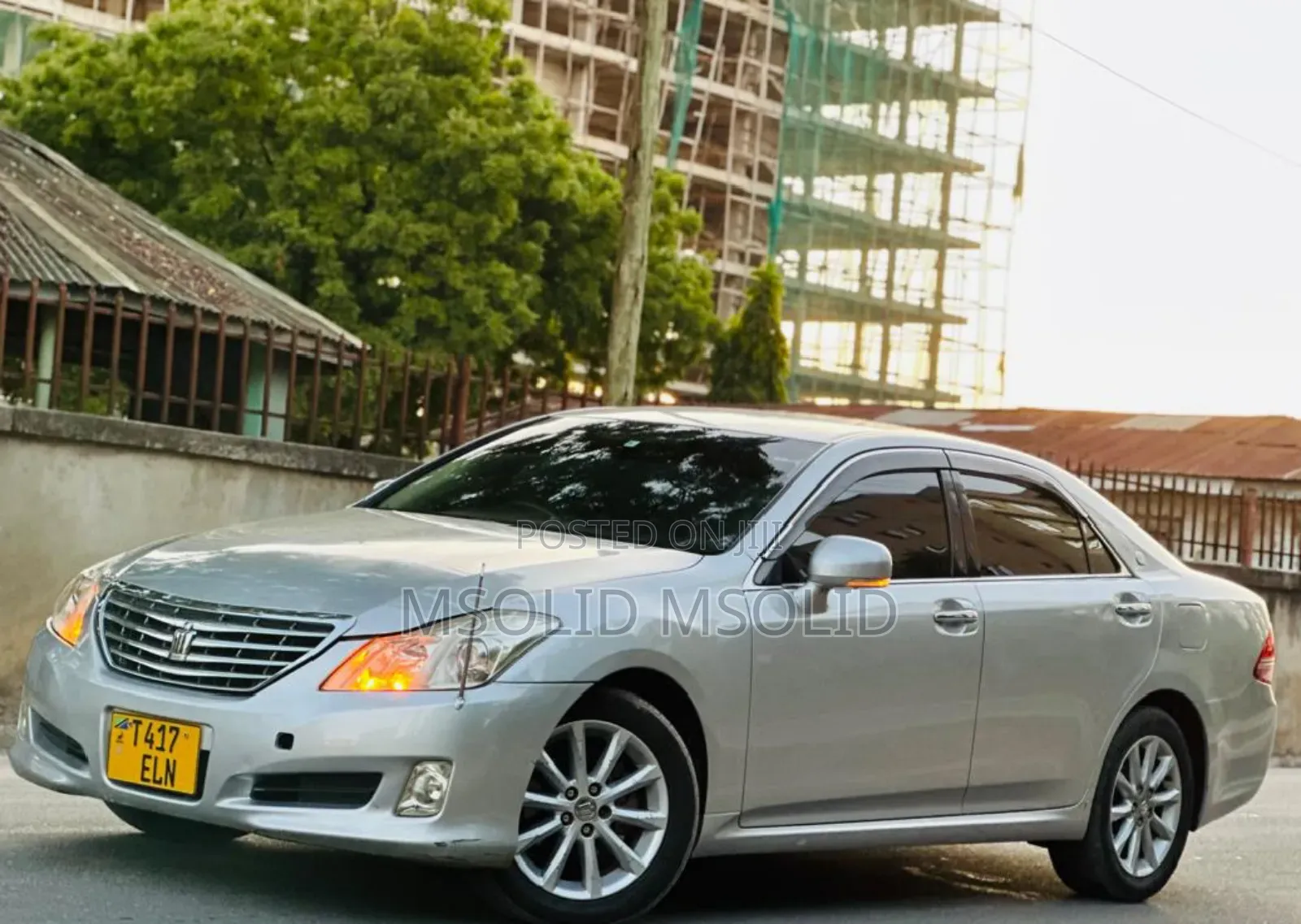 Toyota Crown 2010 Silver