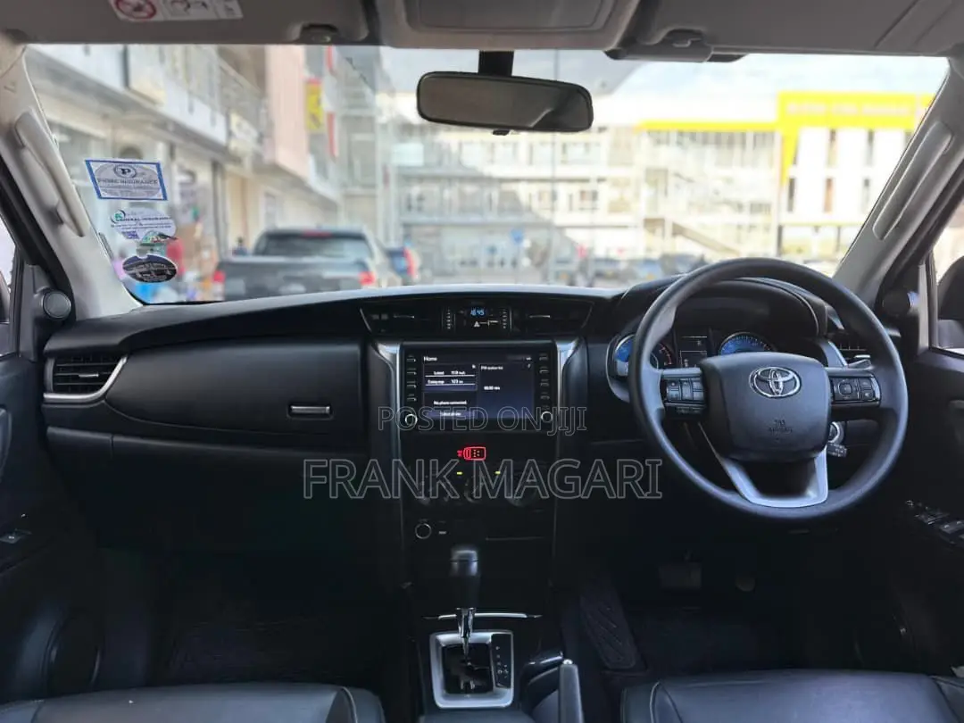 Toyota Fortuner 2024 Gray