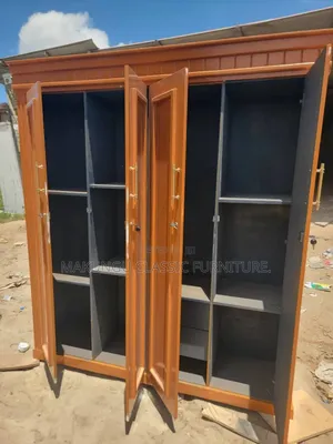 Kabati La Milango Mitano