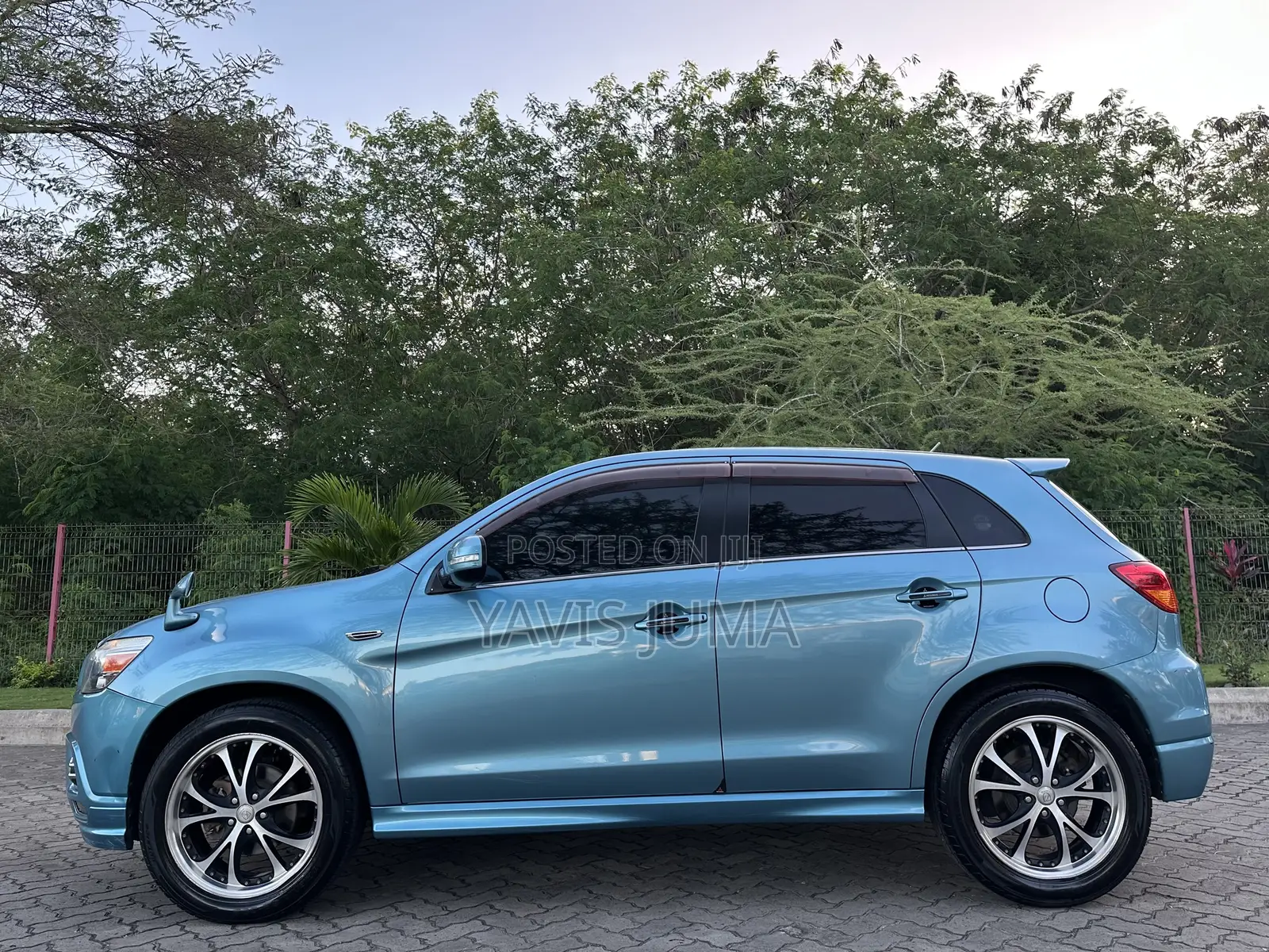 Mitsubishi RVR 2010 Blue