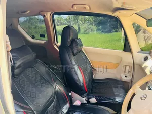 Toyota Porte 2005 Silver