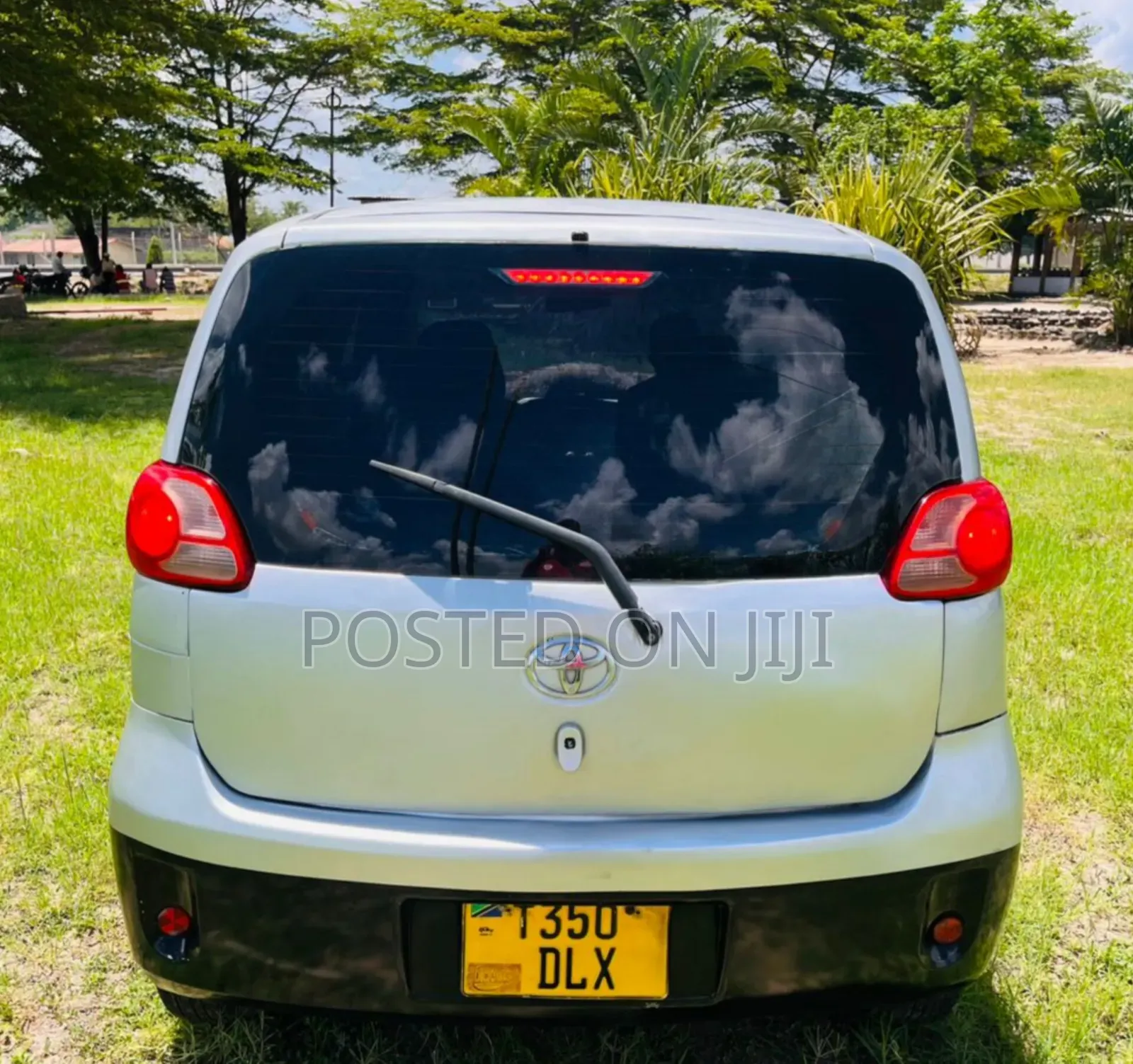 Toyota Porte 2005 Silver