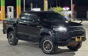 Toyota Hilux 2019 Black