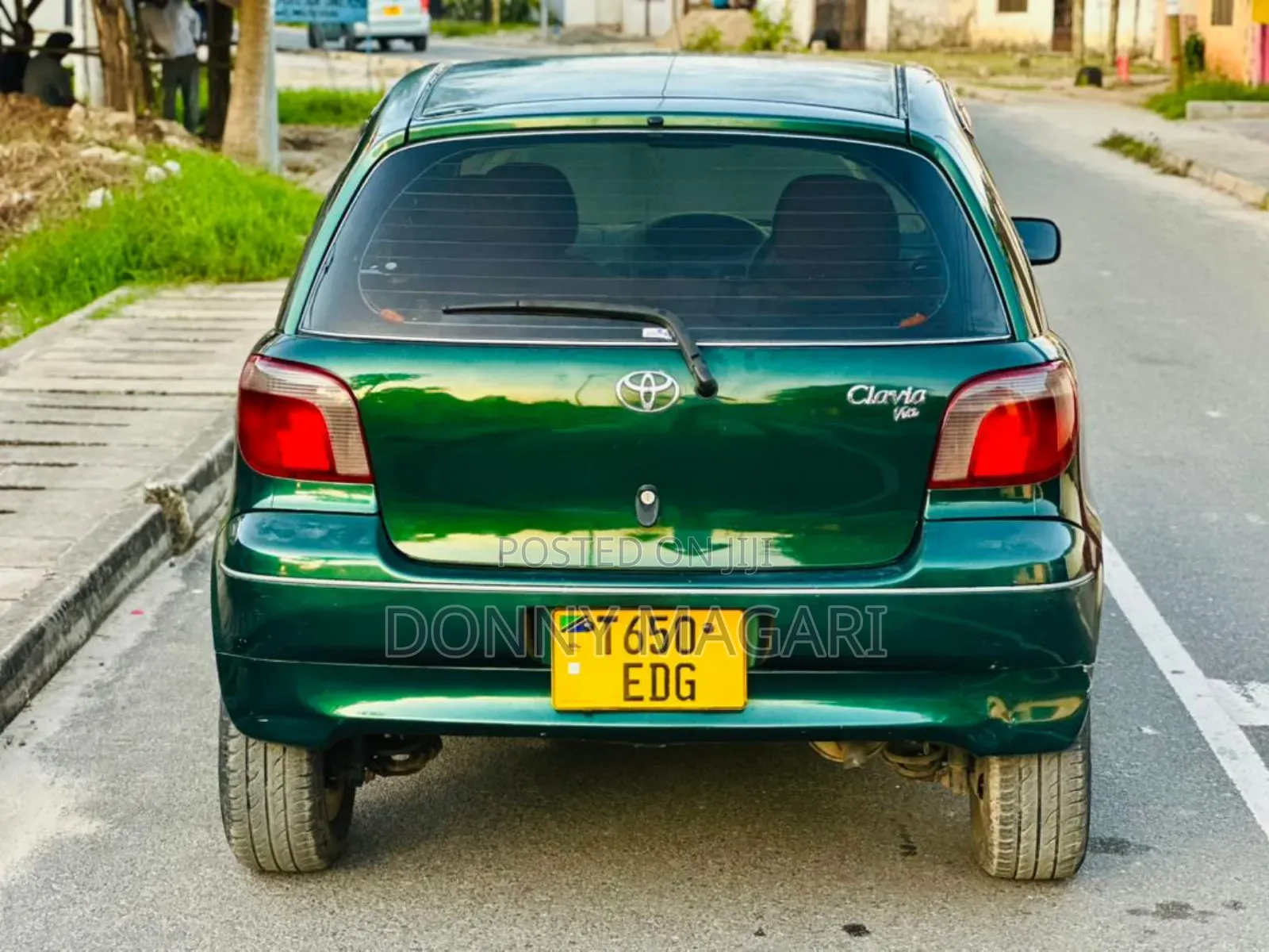 Toyota Vitz 2002 Green