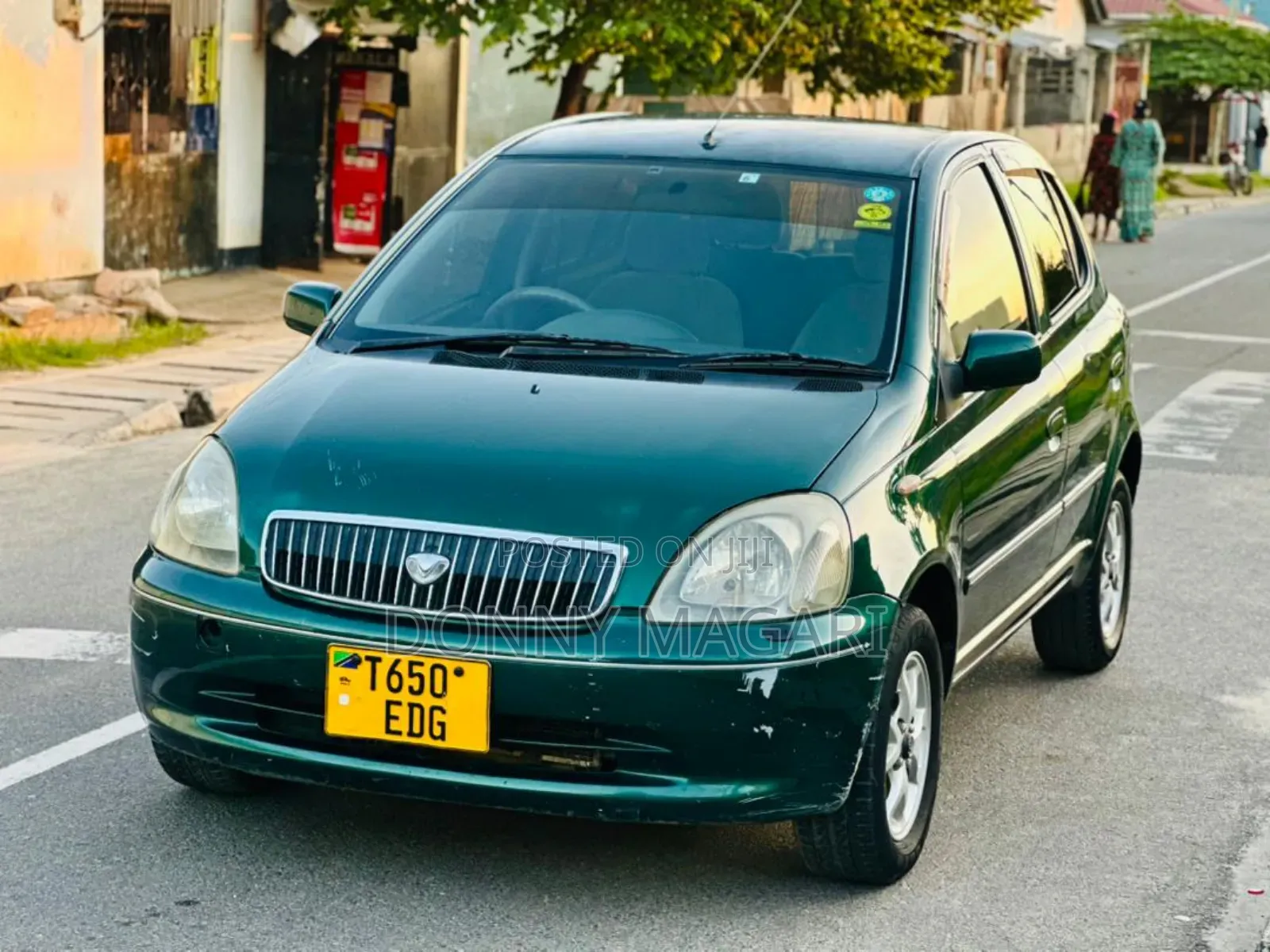 Toyota Vitz 2002 Green