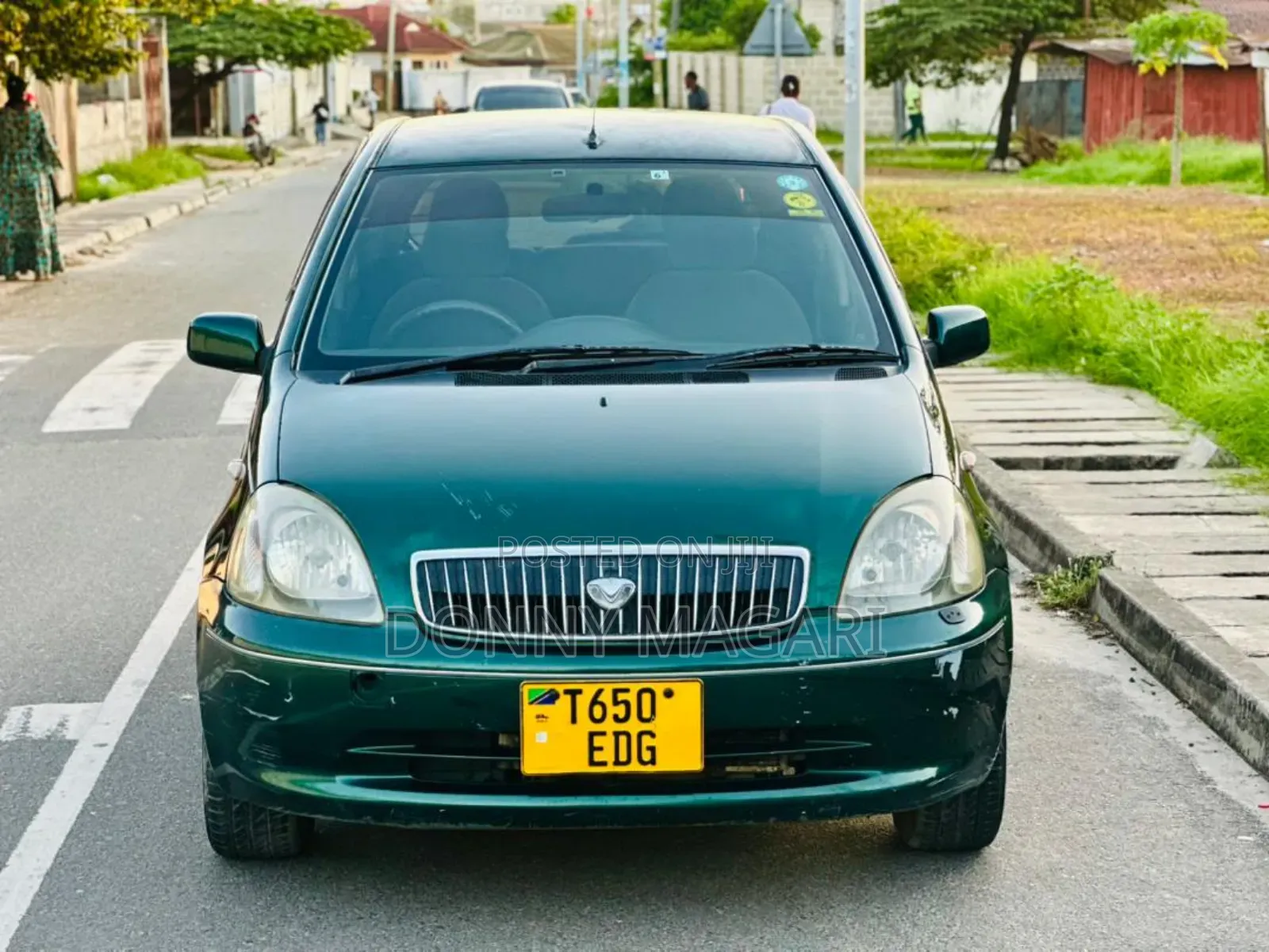 Toyota Vitz 2002 Green
