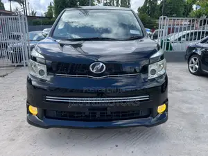 Toyota Voxy 2010 Black