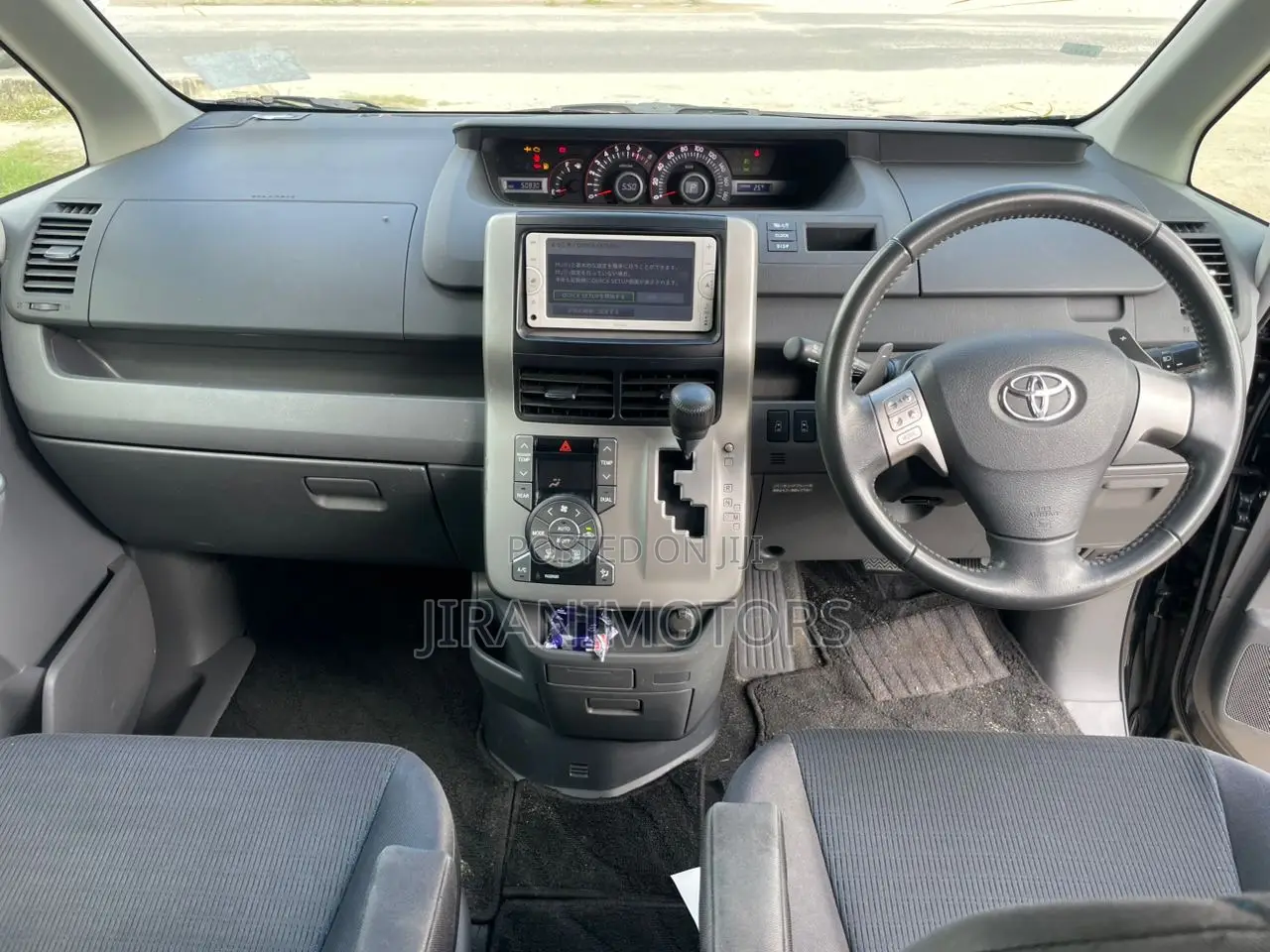 Toyota Voxy 2010 Black