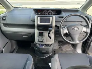 Toyota Voxy 2010 Black