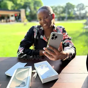 New Apple iPhone 15 Pro Max 256 GB