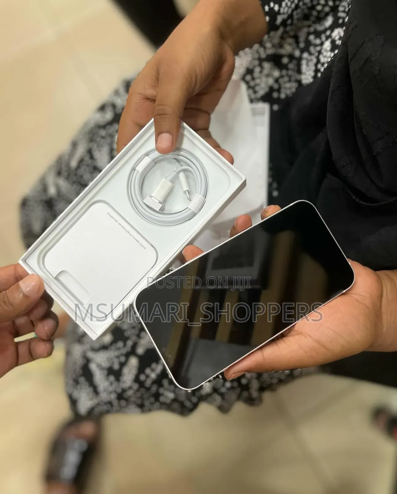 New Apple iPhone 13 128 GB White