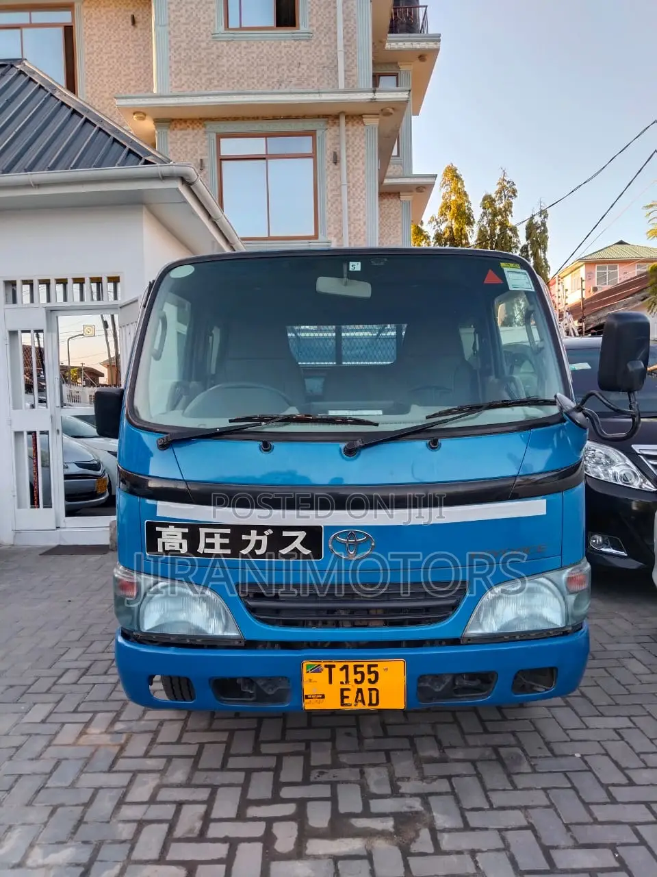 Toyota Toyoace Double Cabin