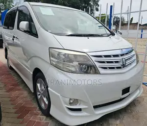 Toyota Alphard 2.4 Petrol FWD 2006 White