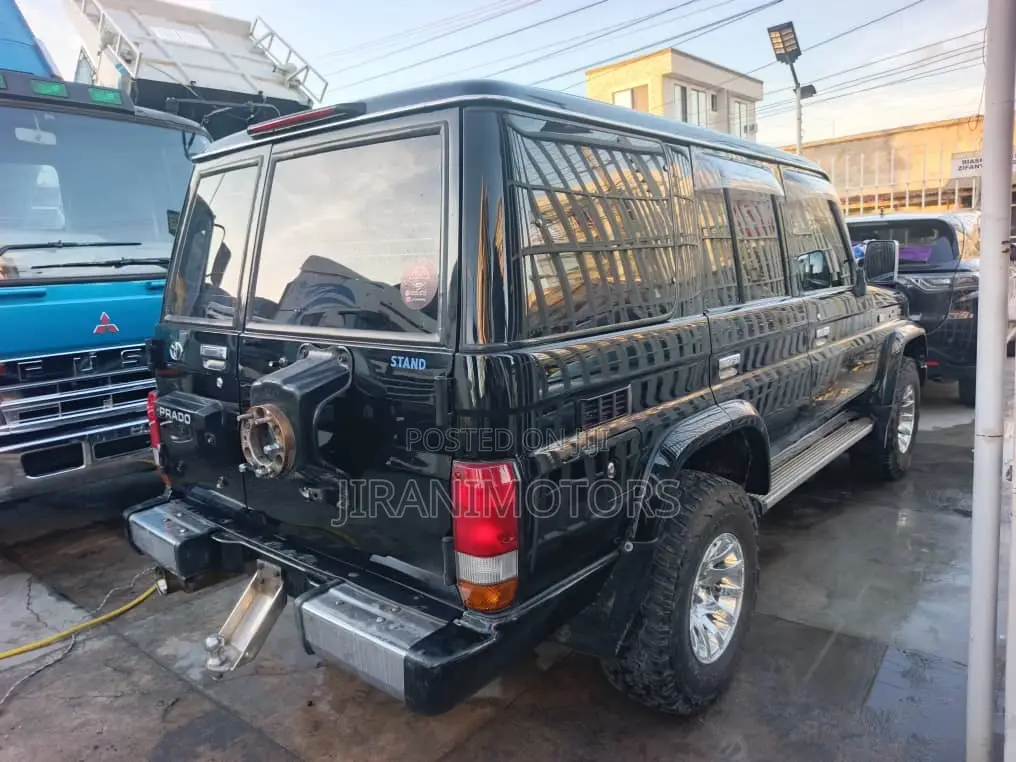 Toyota Land Cruiser Prado 3.0 D 1995 Black