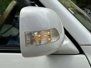 Toyota Land Cruiser 100 4.2 TD 2004 White