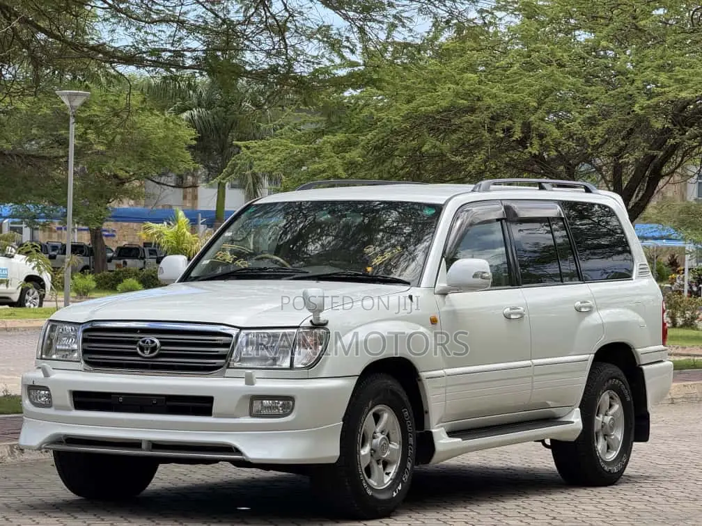 Toyota Land Cruiser 100 4.2 TD 2004 White
