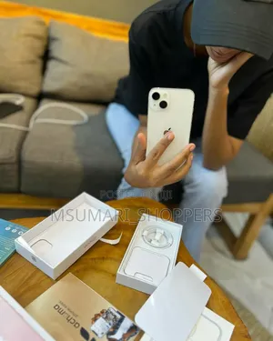 New Apple iPhone 13 128 GB White