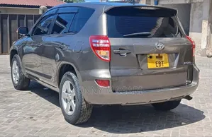 Toyota RAV4 2011 Gray