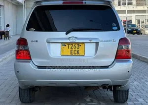 Toyota Kluger 2006 Silver