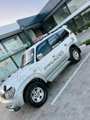 Toyota Land Cruiser Prado 2002 White