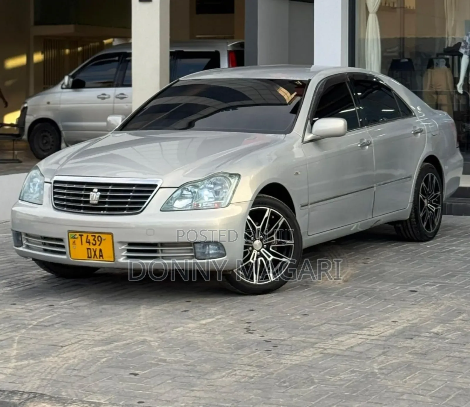 Toyota Crown 2004 Silver