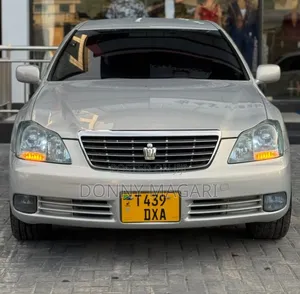 Toyota Crown 2004 Silver