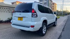 Toyota Land Cruiser Prado 2007 White