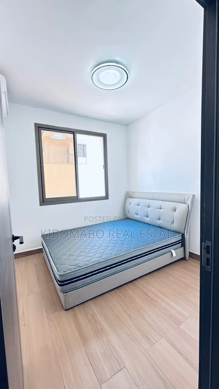 3bdrm Apartment in Oyster Bay for sale