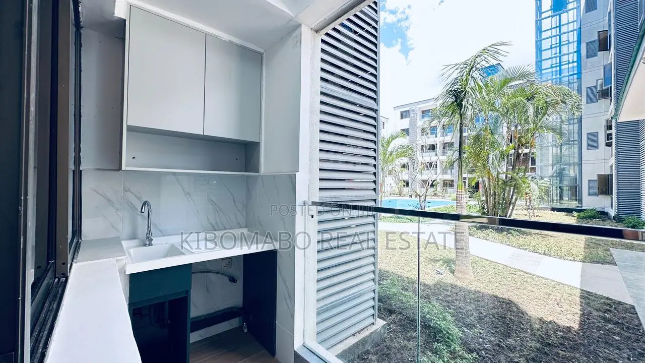 3bdrm Apartment in Oyster Bay for sale