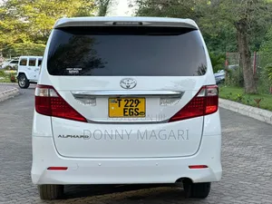 Toyota Alphard 2010 White