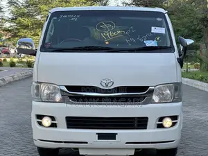 Toyota HiAce 2008 White
