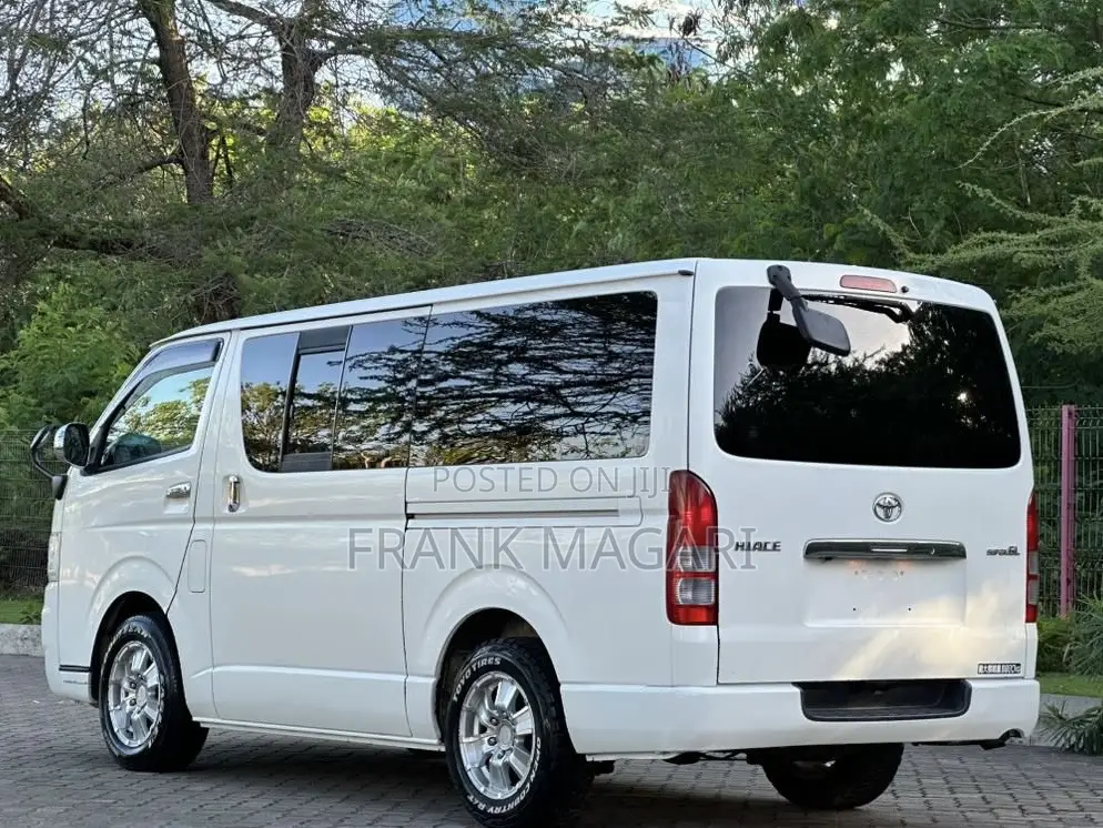 Toyota HiAce 2008 White