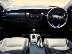 Toyota Fortuner 2023 Gray