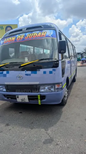 Toyota Coaster 2000