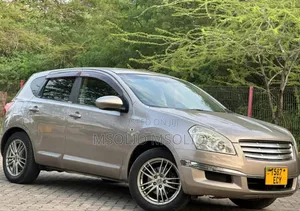 Nissan Dualis 2008 Gold