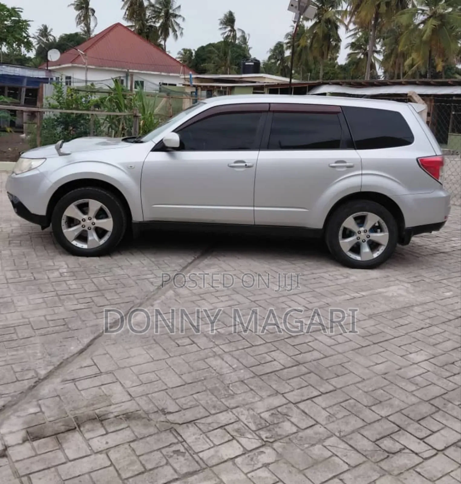 Subaru Forester 2010 Silver