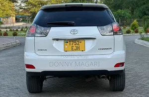 Toyota Harrier 2006 White
