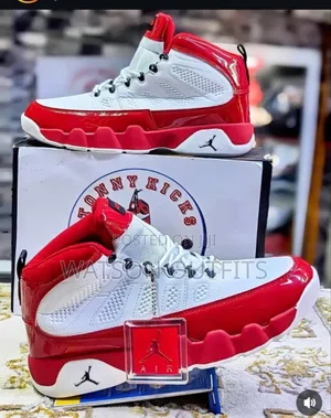 Viatu Halisi Vya Raba or Genuine Sneaker Shoes
