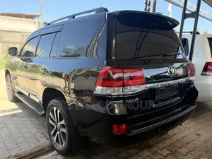 Toyota Land Cruiser 2015 Black