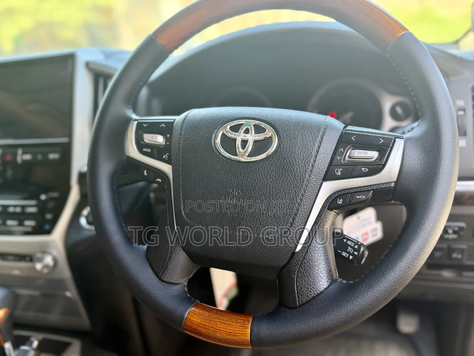 Toyota Land Cruiser 2015 Black